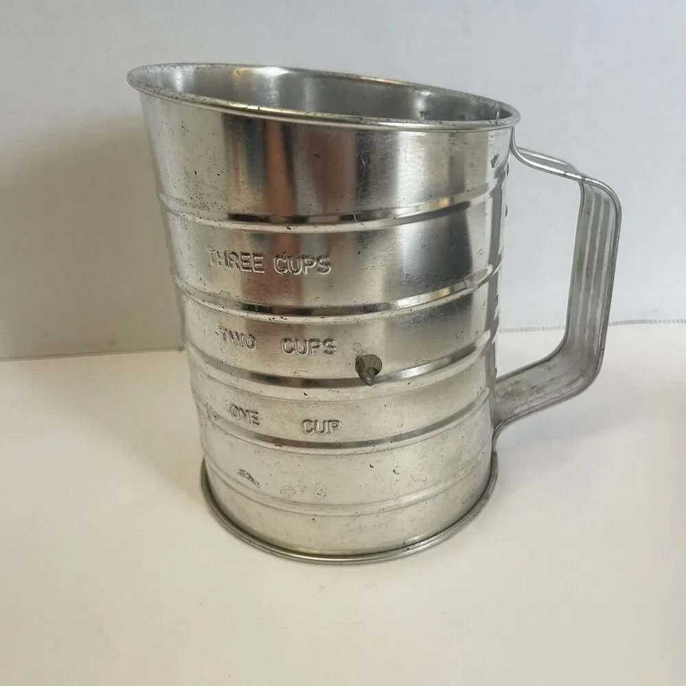 Vintage Aluminum Flour Sifter 3 Cup Wooden Handle Spinning